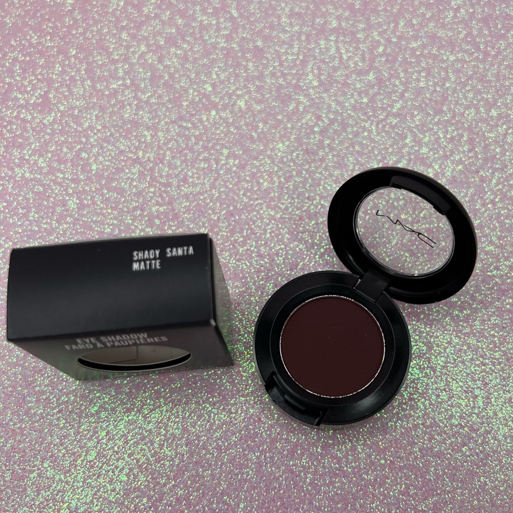 Maroon Matte eyeshadow.